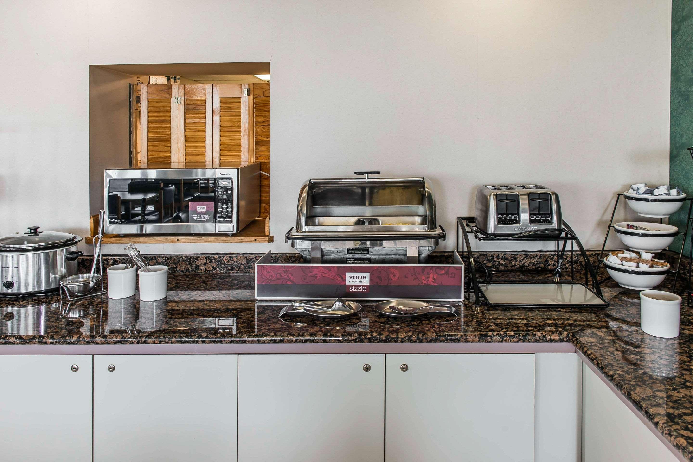 Quality Inn Waynesburg Экстерьер фото