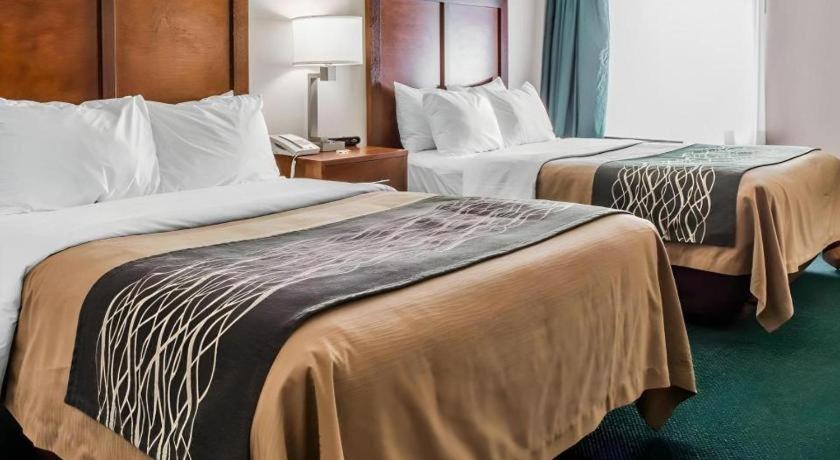 Quality Inn Waynesburg Экстерьер фото