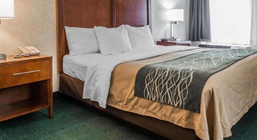 Quality Inn Waynesburg Экстерьер фото